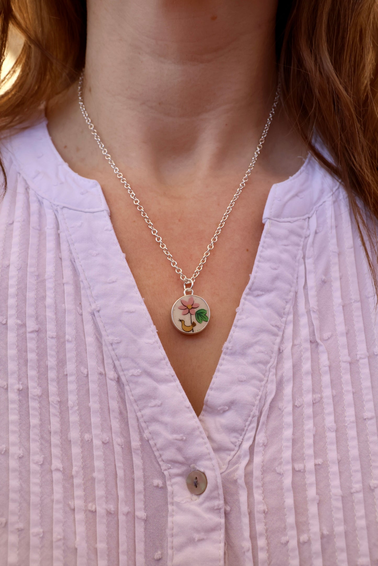 Bird with Flower Necklace (Round)