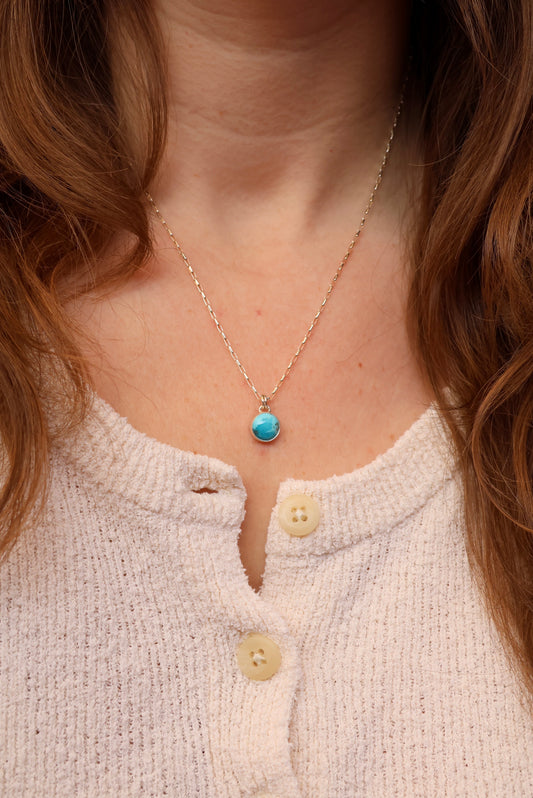 Dainty Kingman Turquoise Necklace